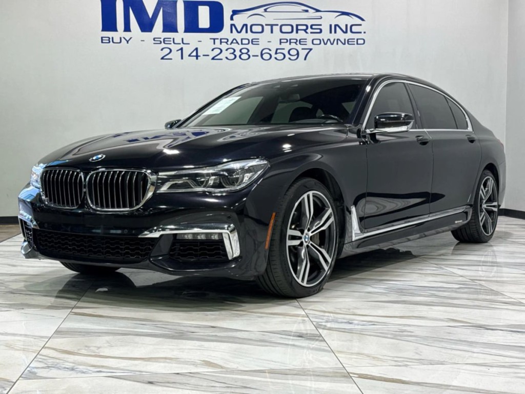 2017 BMW 7 Series Image 2