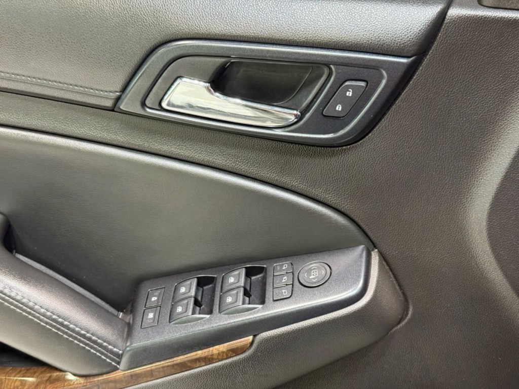 2015 Chevrolet Tahoe Image 12