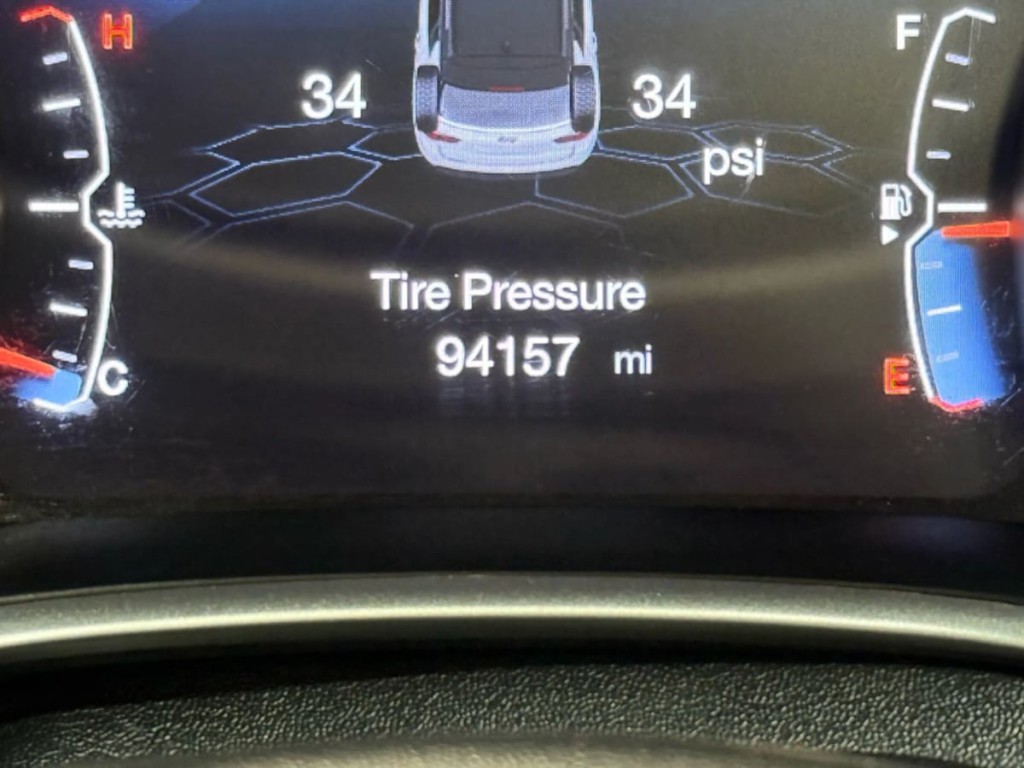 2018 Jeep Compass Image 17