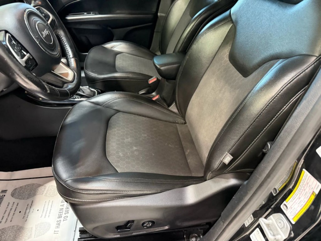 2018 Jeep Compass Image 22