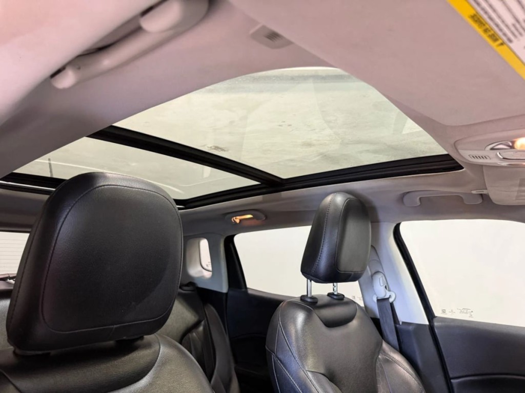 2018 Jeep Compass Image 27