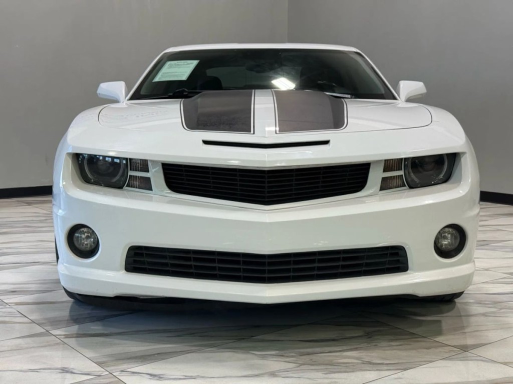 2011 Chevrolet Camaro Image 3