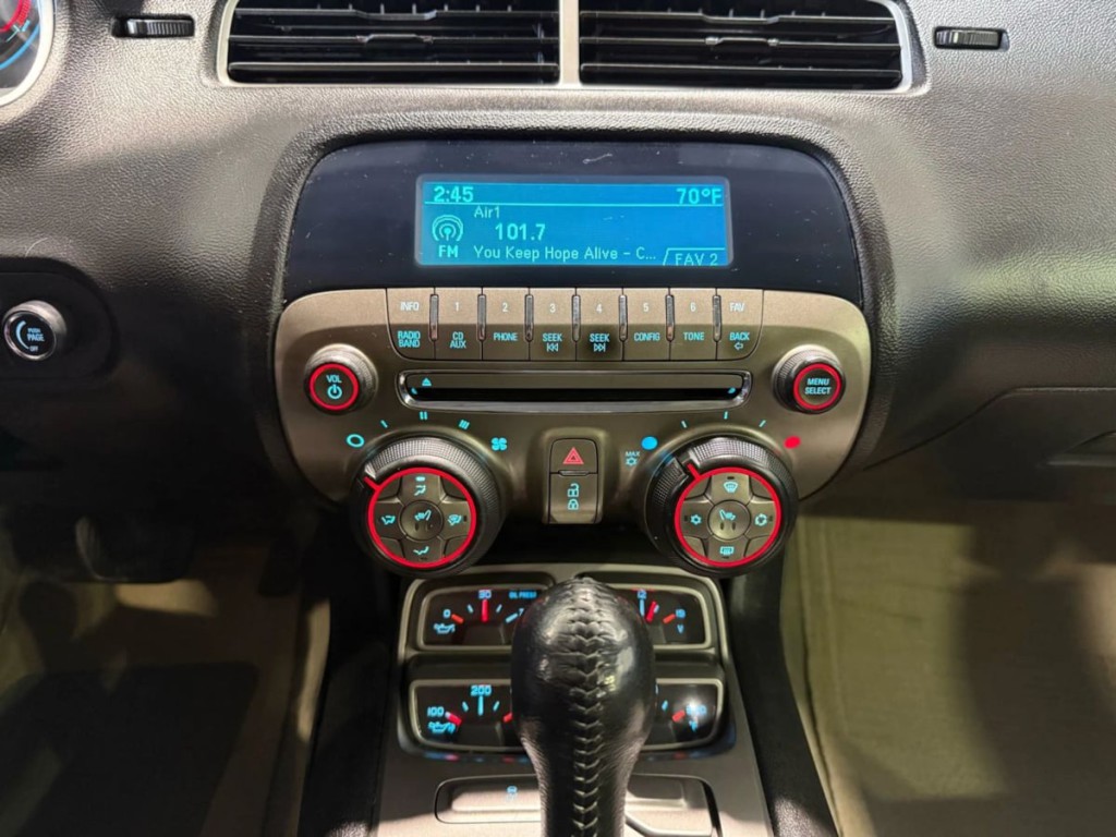 2011 Chevrolet Camaro Image 20