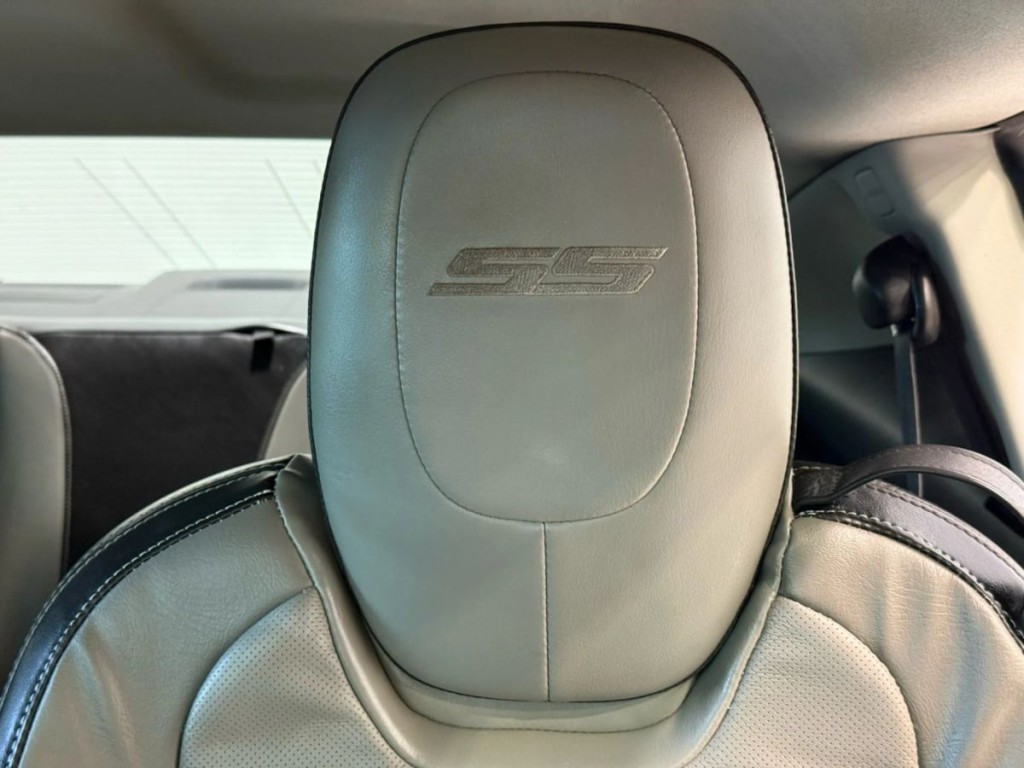 2011 Chevrolet Camaro Image 24