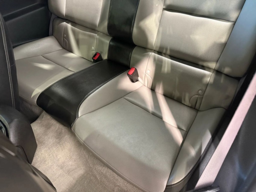 2011 Chevrolet Camaro Image 26