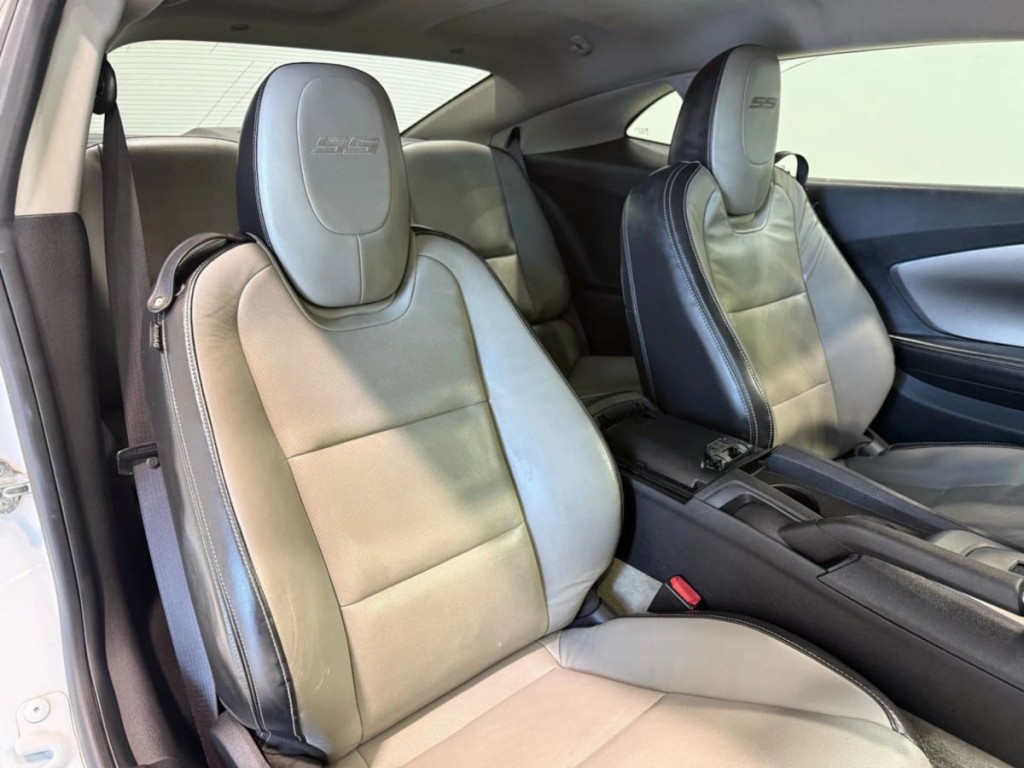 2011 Chevrolet Camaro Image 27