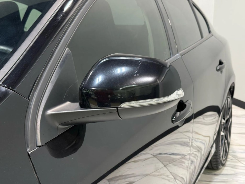 2018 Volvo S60 Image 10