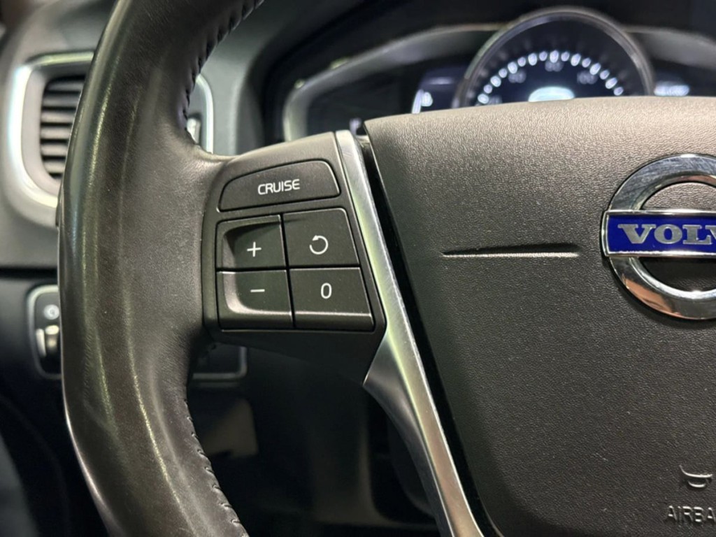 2018 Volvo S60 Image 15