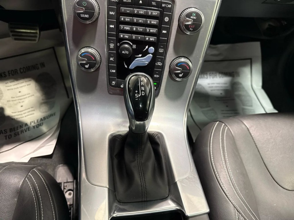 2018 Volvo S60 Image 21