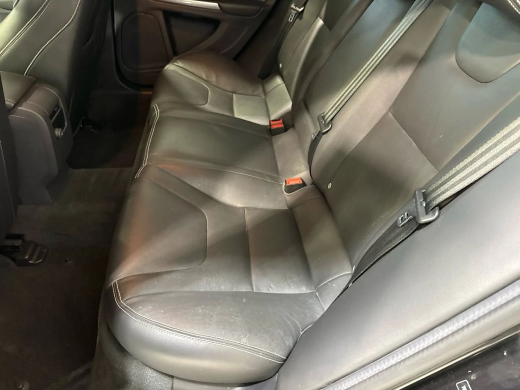 2018 Volvo S60 Image 25