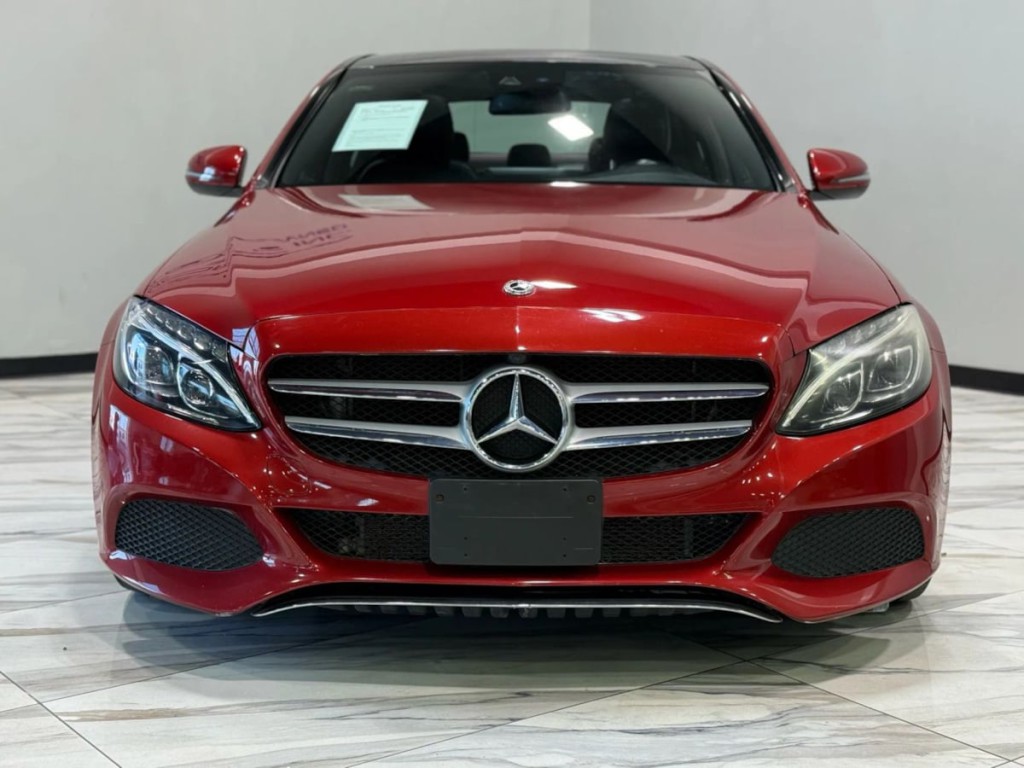 2018 Mercedes-Benz C-Class Image 3