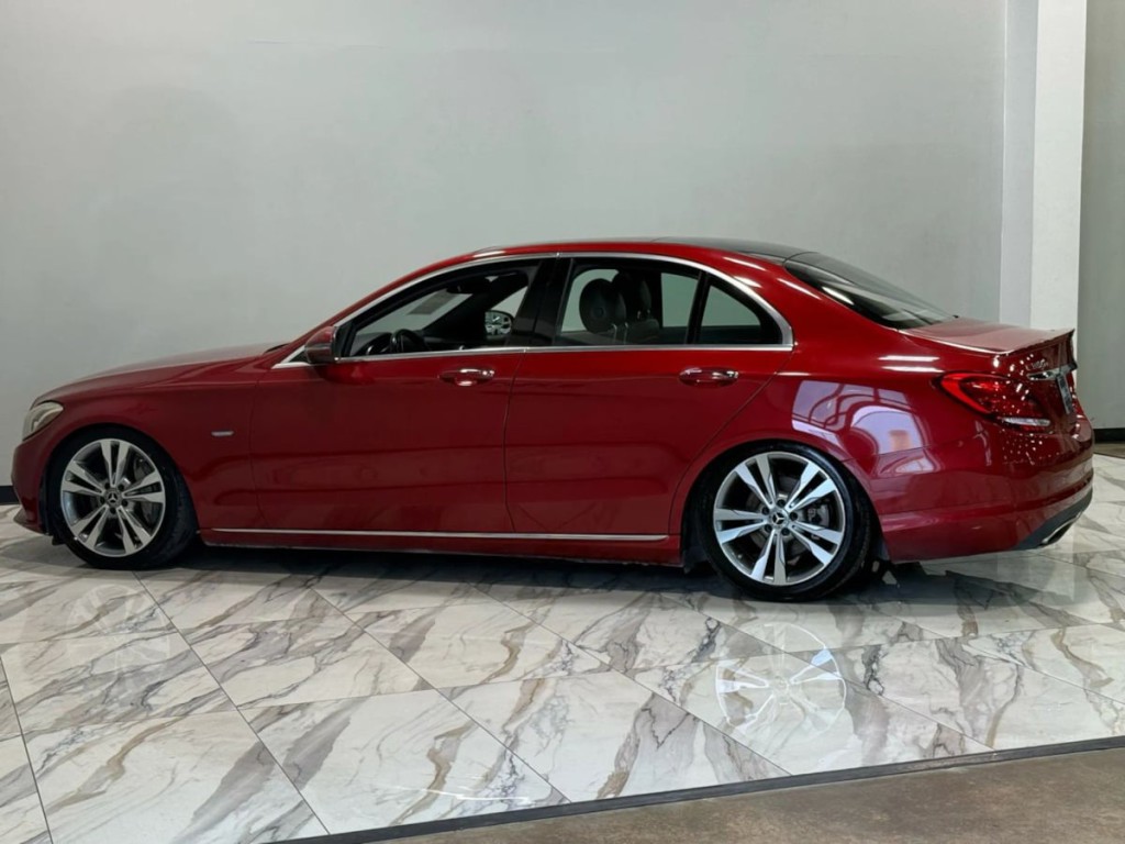 2018 Mercedes-Benz C-Class Image 9