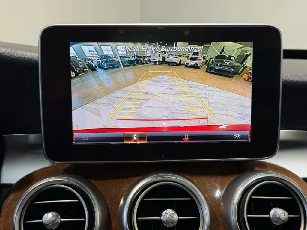 2018 Mercedes-Benz C-Class Image 21