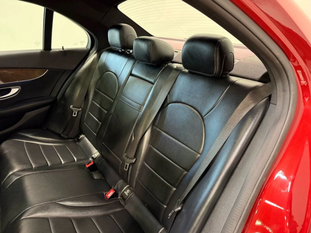 2018 Mercedes-Benz C-Class Image 24