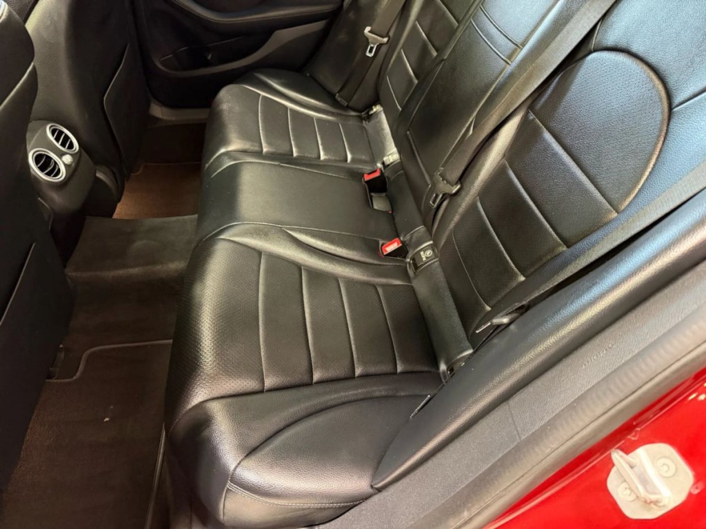 2018 Mercedes-Benz C-Class Image 25