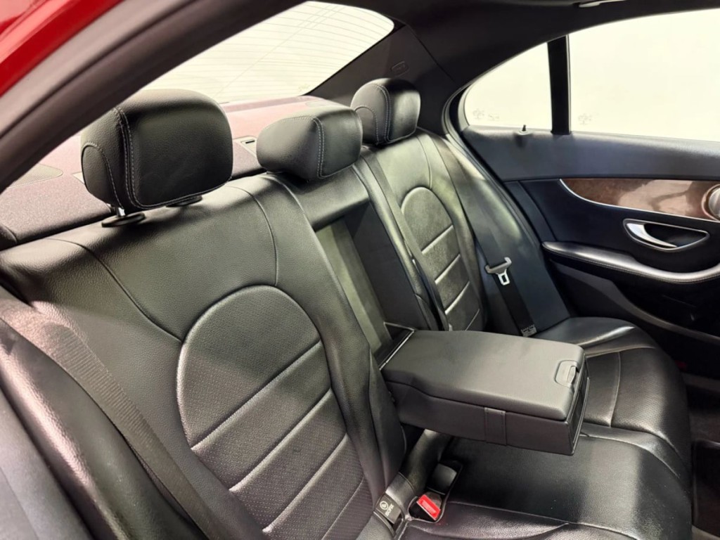 2018 Mercedes-Benz C-Class Image 29