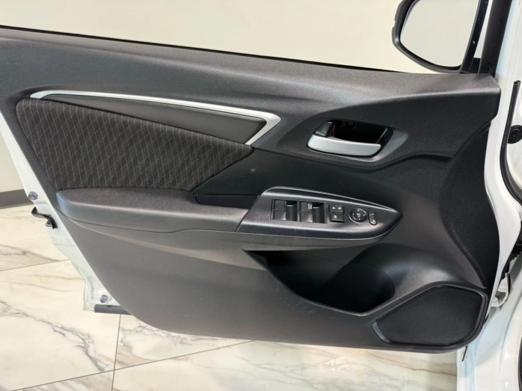 2020 Honda Fit Image 18