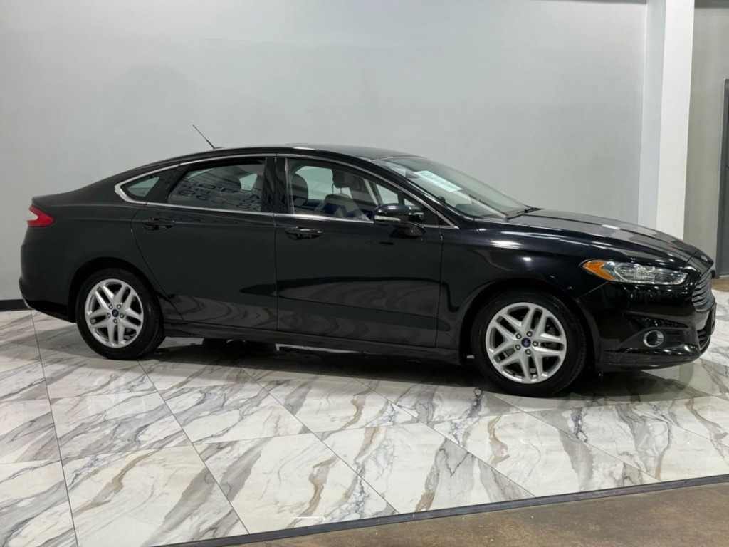 2015 Ford Fusion Image 5