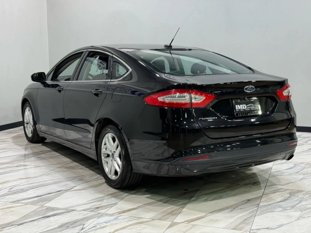 2015 Ford Fusion Image 8