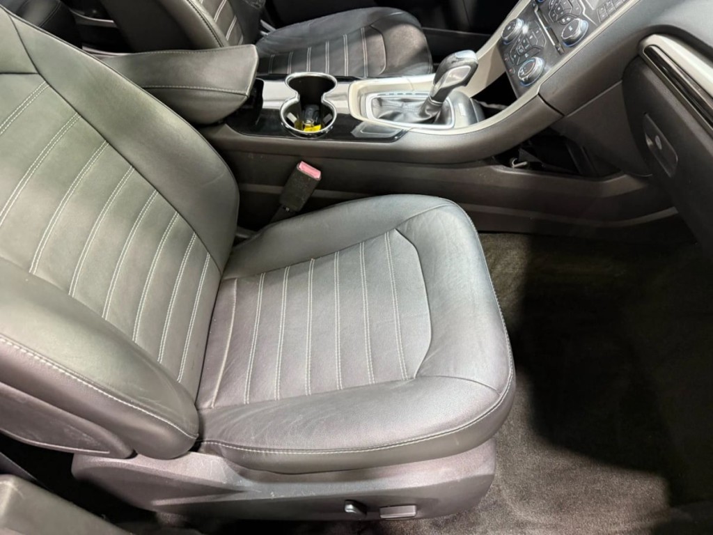 2015 Ford Fusion Image 26