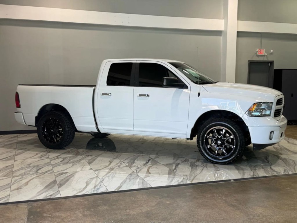 2016 RAM 1500 Image 5