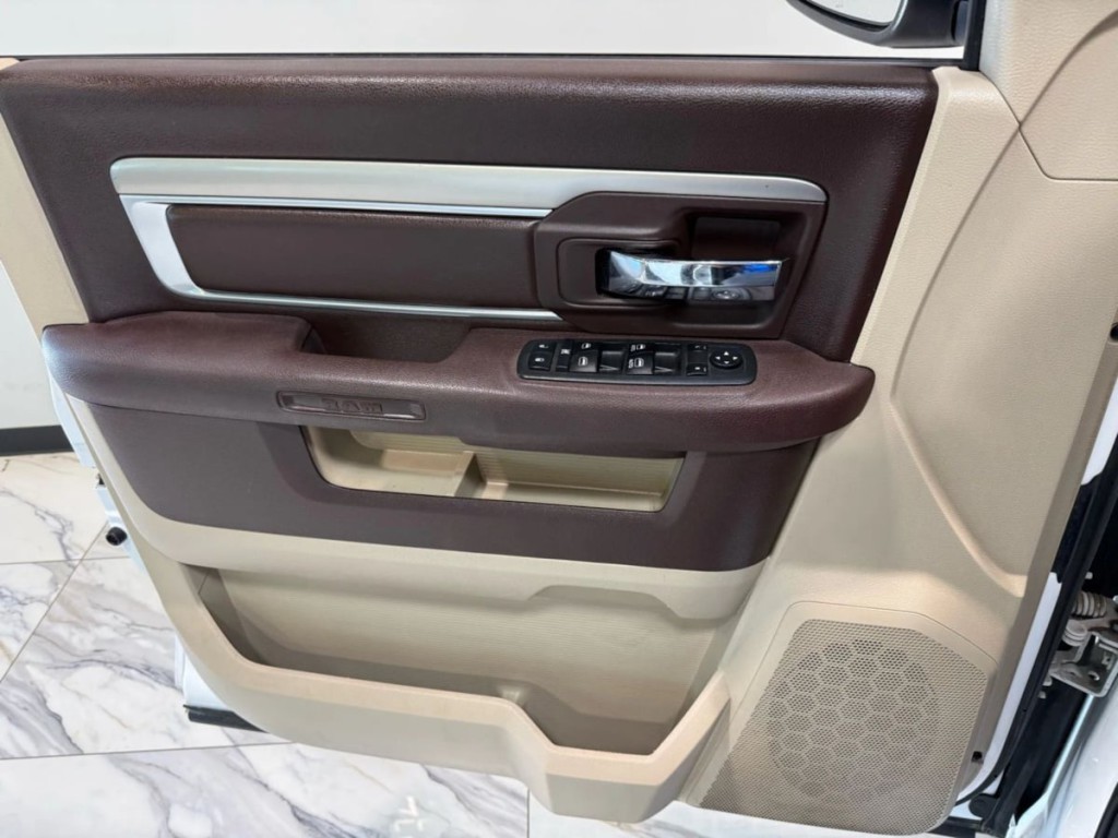 2016 RAM 1500 Image 9