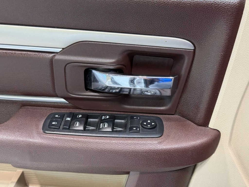 2016 RAM 1500 Image 10