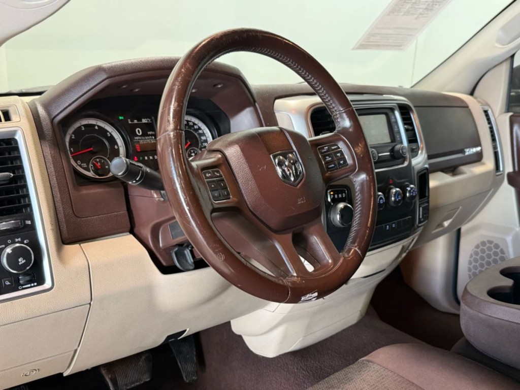 2016 RAM 1500 Image 11