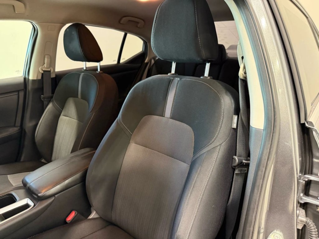 2021 Nissan Sentra Image 21