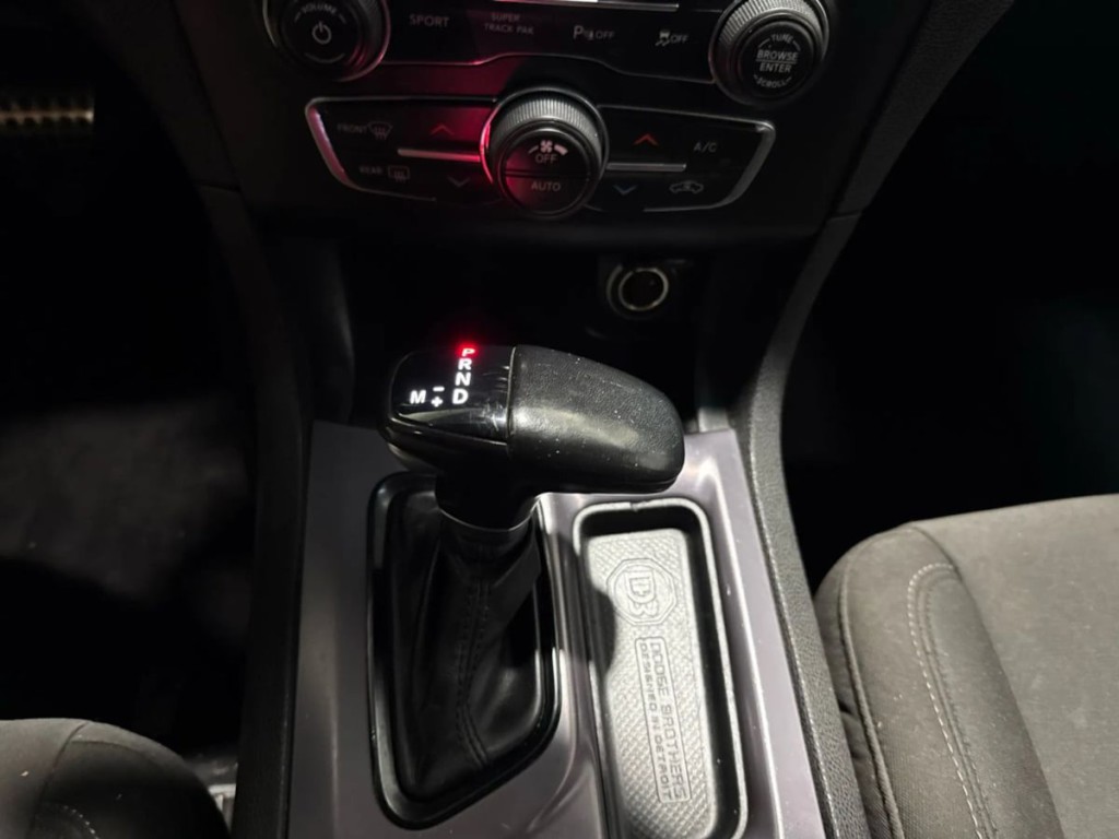 2020 Dodge Charger Image 18