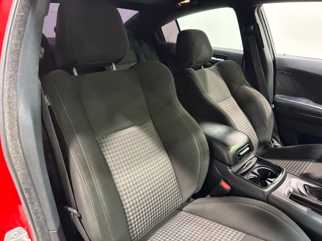 2020 Dodge Charger Image 21