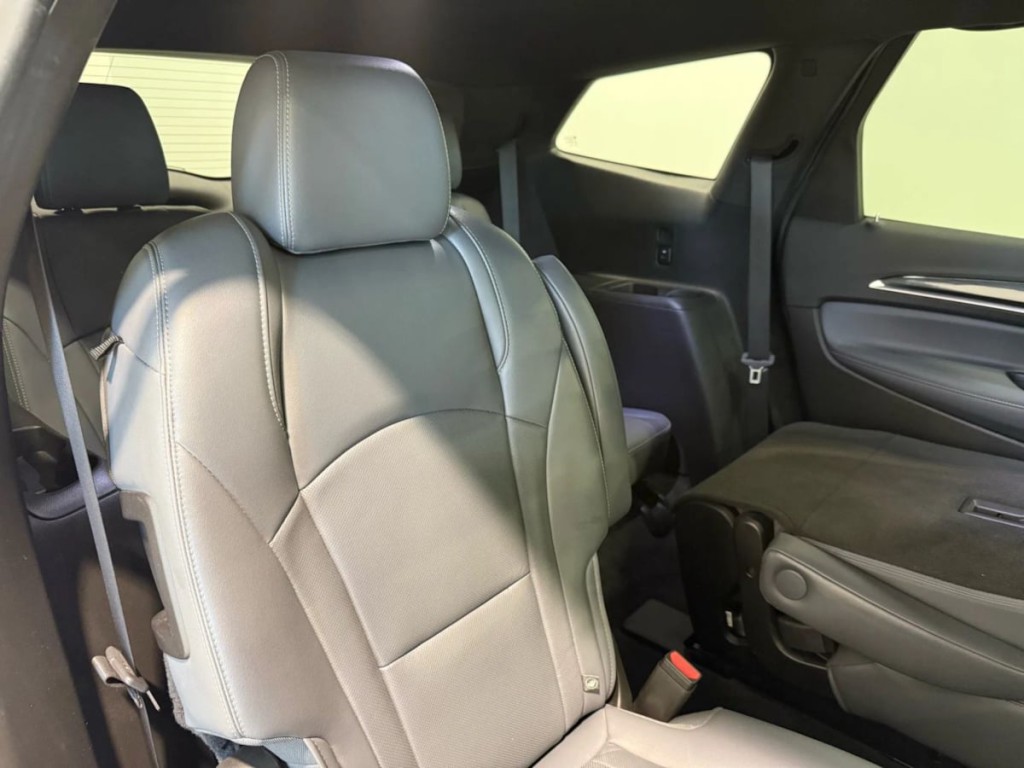 2023 Buick Enclave Image 28