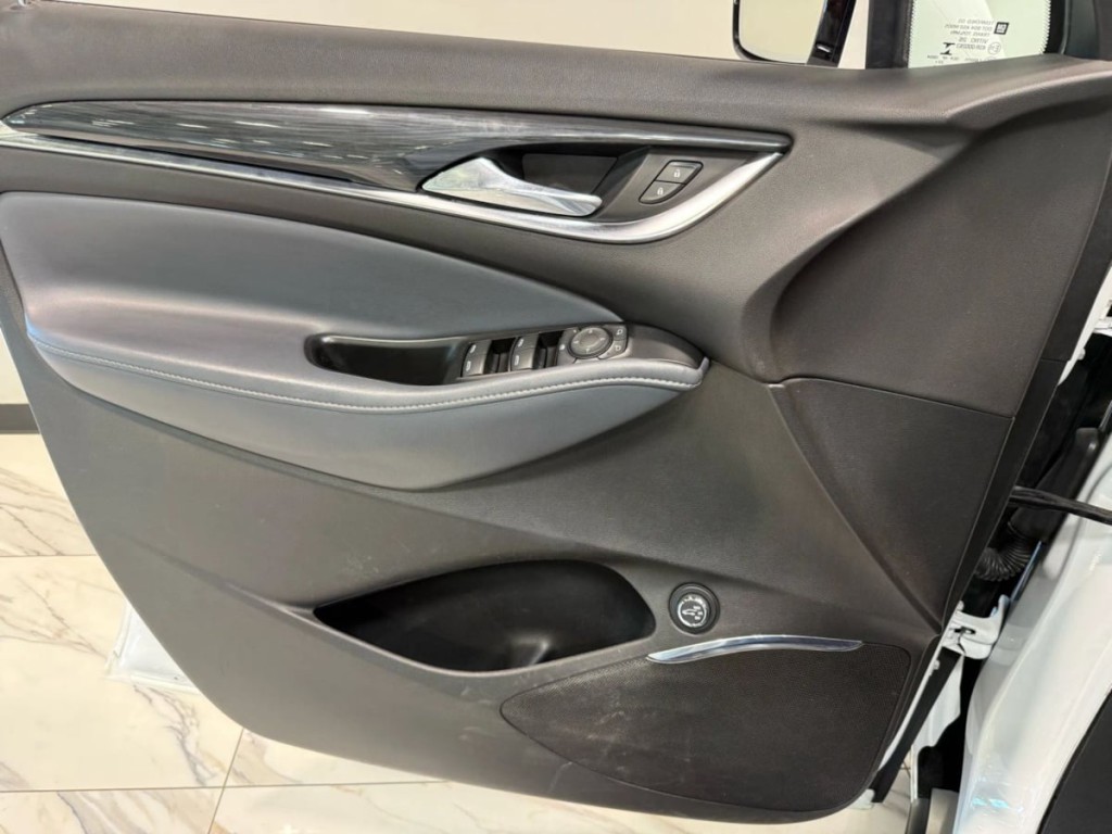 2023 Buick Enclave Image 32