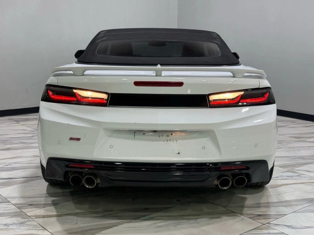 2018 Chevrolet Camaro Image 7