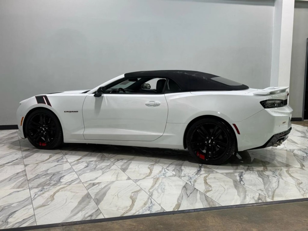 2018 Chevrolet Camaro Image 9