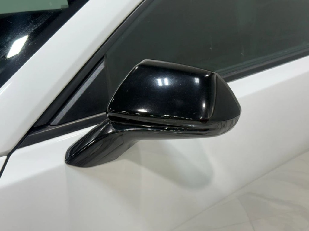 2018 Chevrolet Camaro Image 10