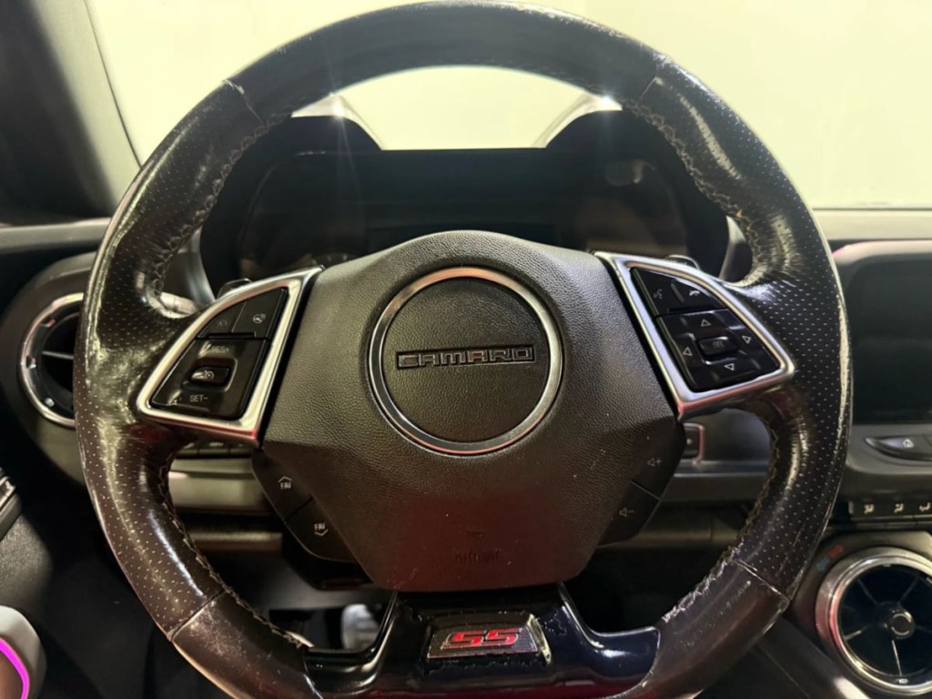 2018 Chevrolet Camaro Image 15