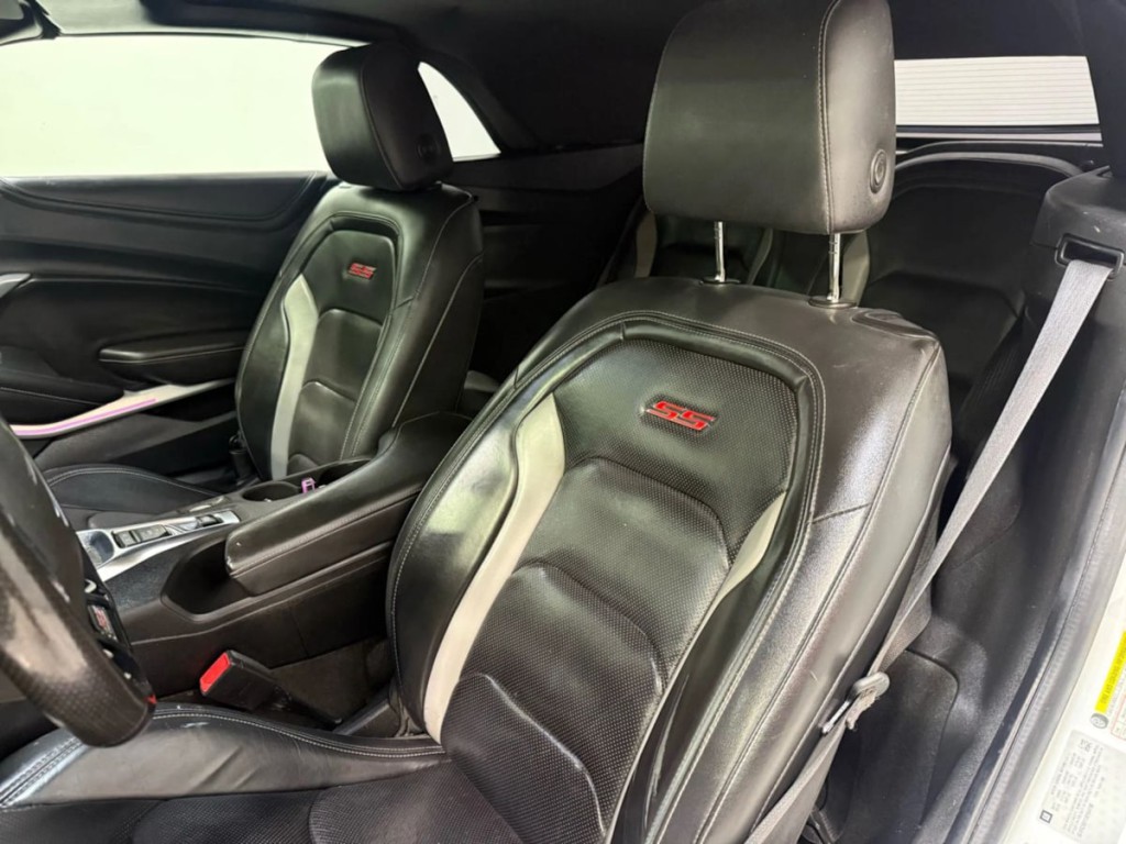 2018 Chevrolet Camaro Image 22