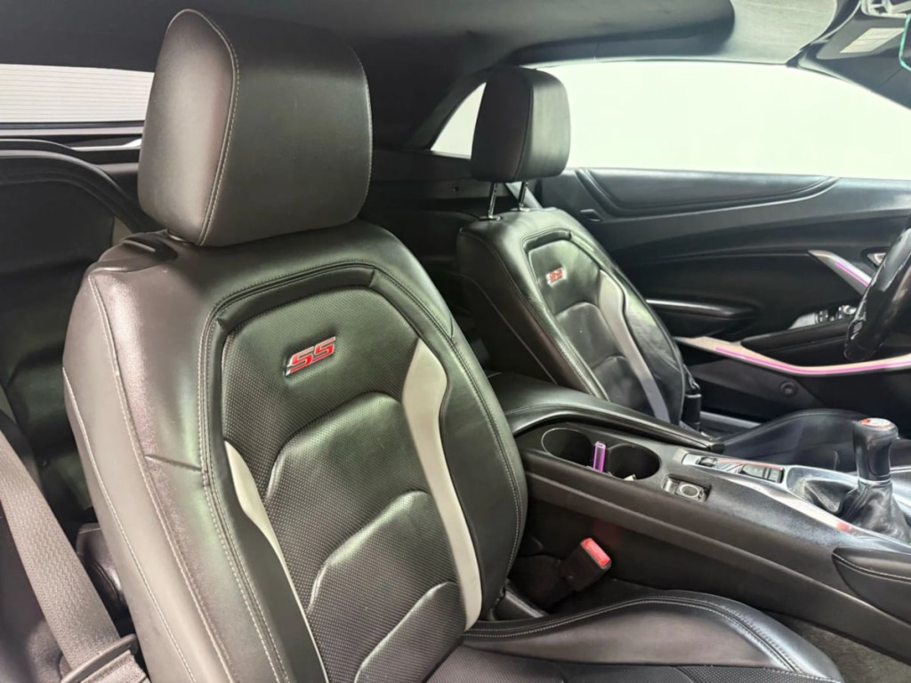 2018 Chevrolet Camaro Image 25
