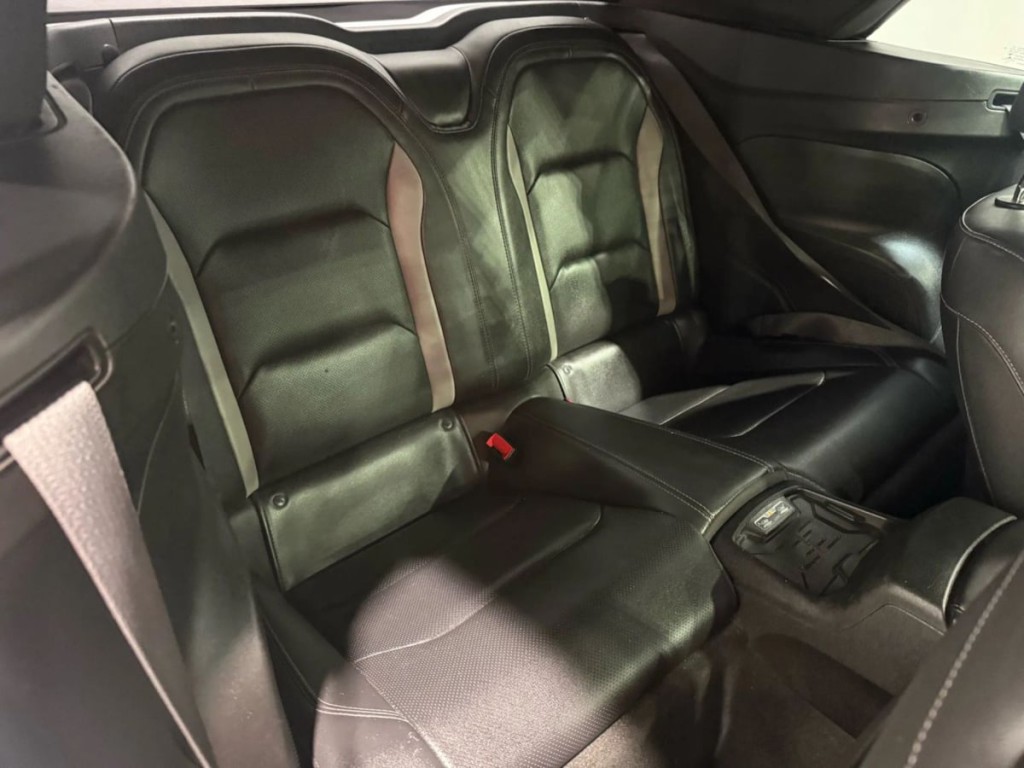 2018 Chevrolet Camaro Image 27