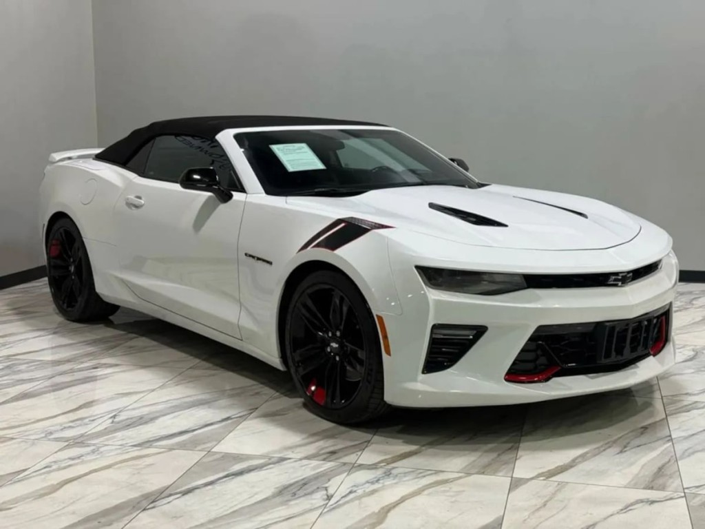 2018 Chevrolet Camaro Image 4