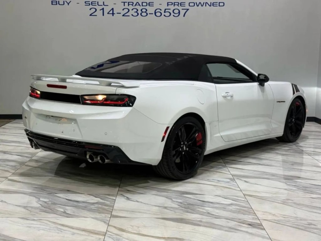 2018 Chevrolet Camaro Image 6