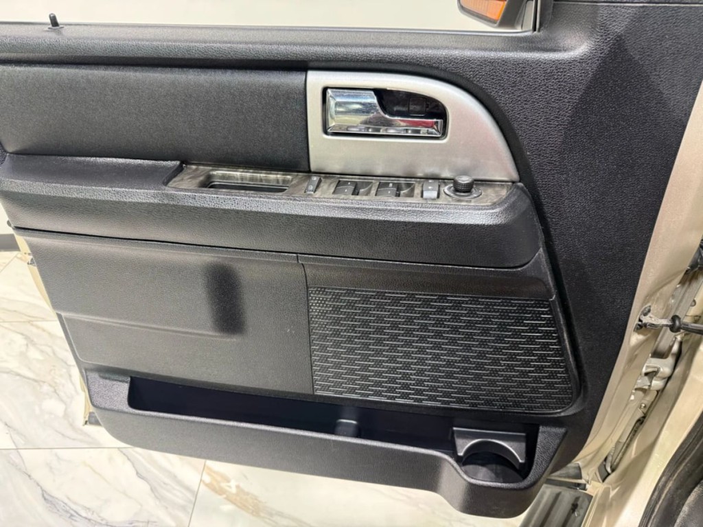 2017 Ford Expedition Image 10