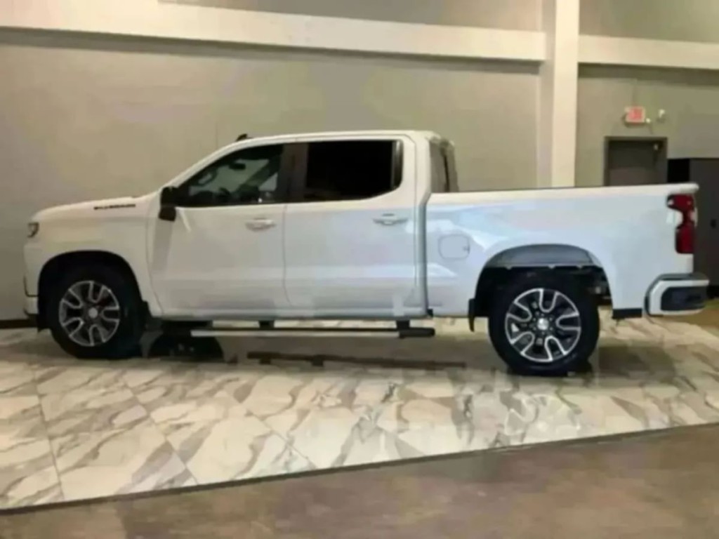 2021 Chevrolet Silverado 1500 Image 9