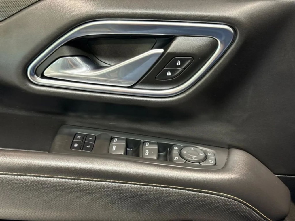 2022 GMC Yukon Image 13