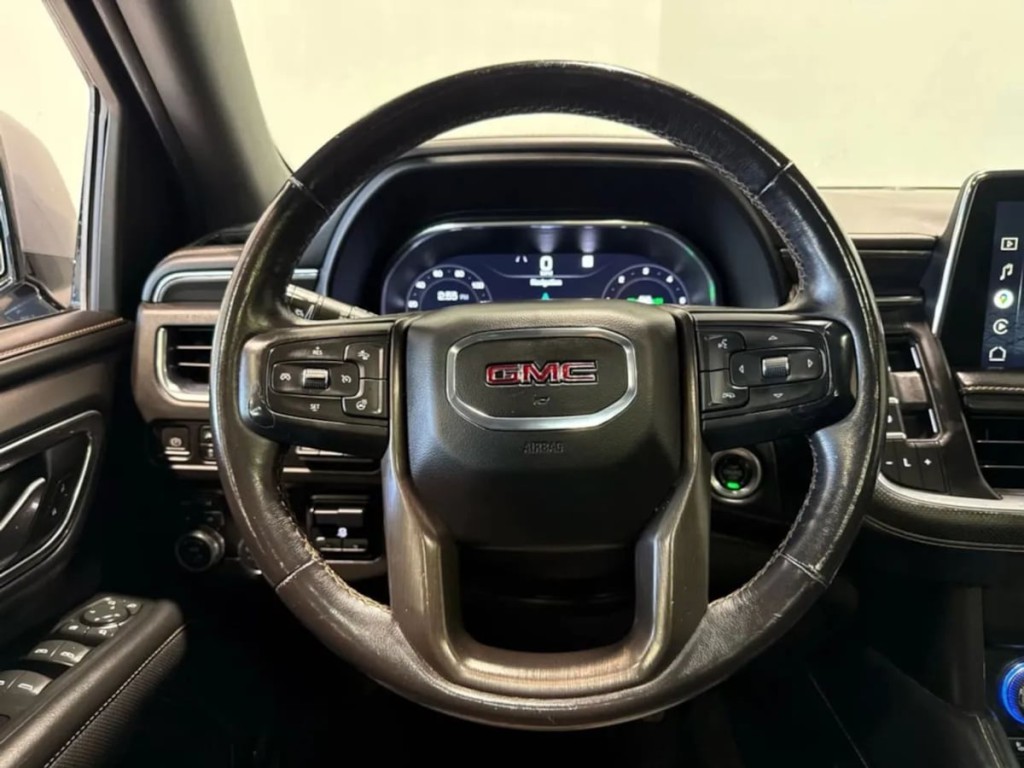 2022 GMC Yukon Image 16