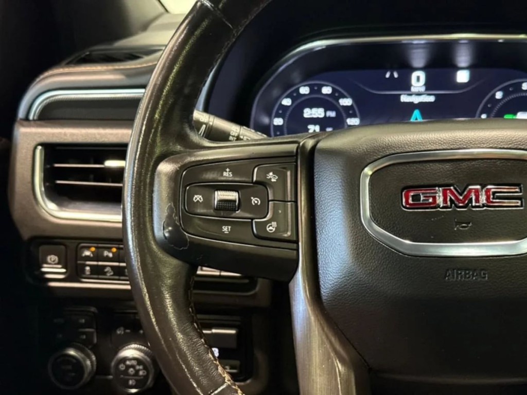 2022 GMC Yukon Image 17