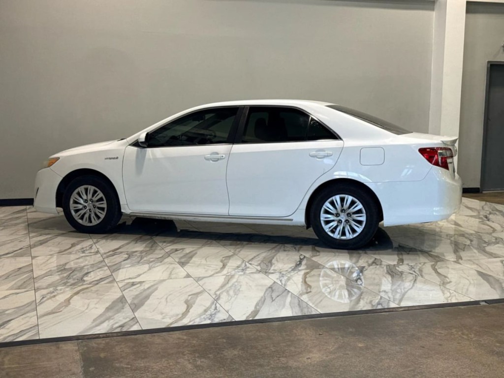 2013 Toyota Camry Image 7