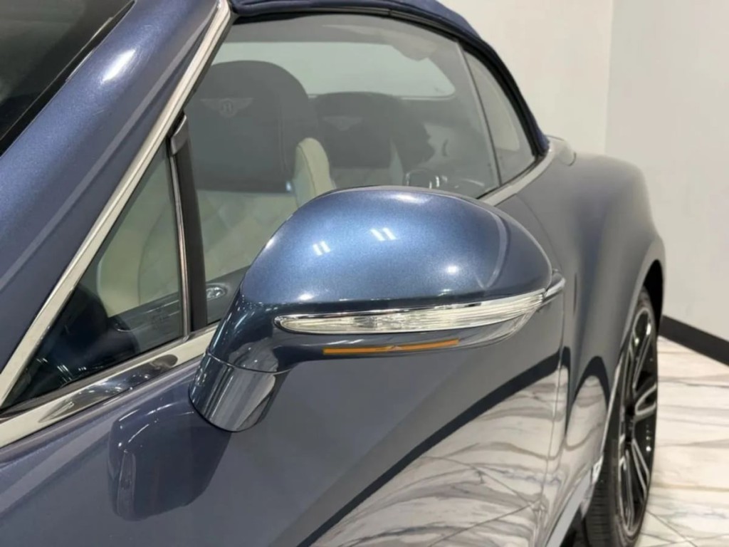 2017 Bentley Continental Image 11