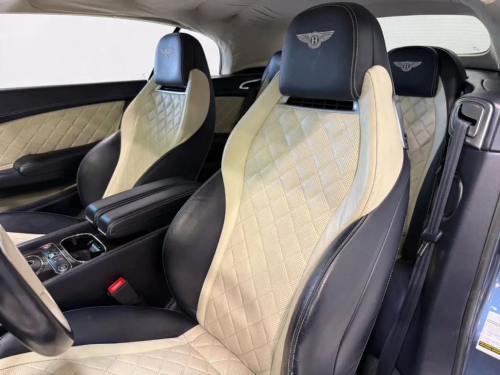 2017 Bentley Continental Image 27